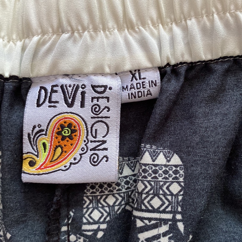 Silky elephant pant - Picture 2 of 3